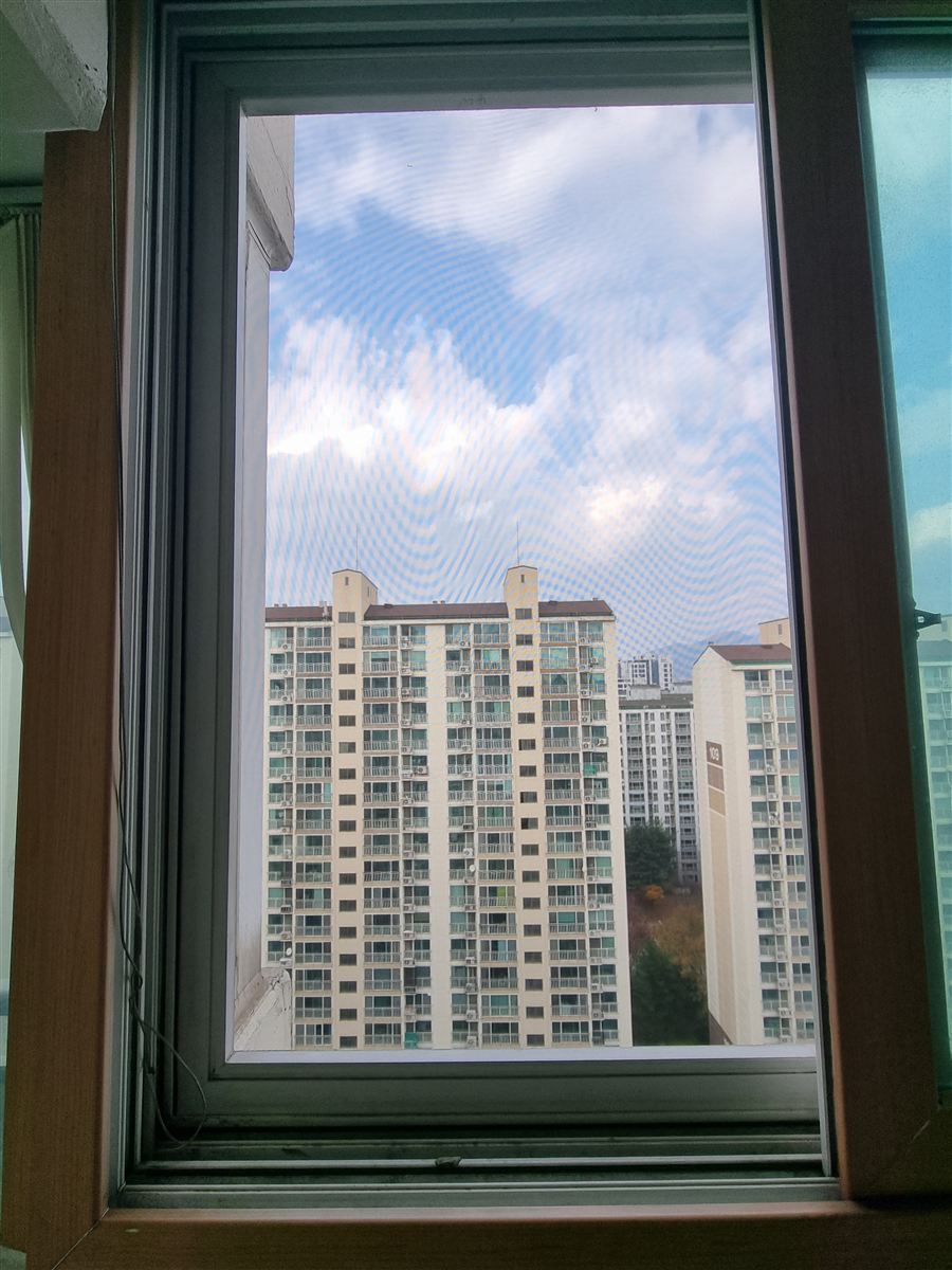 아파트 방 창 미세망 교체
